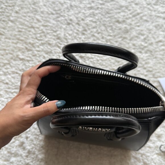 [NEW] GIVENCHY Mini Antigona bag in Box leather - Picture 5 of 6